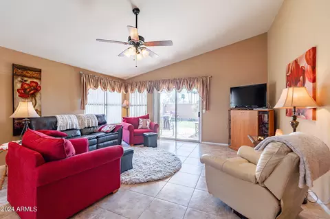 Living - 7137 E Lindner Ave, Mesa, AZ 85209 photo 4 of 4