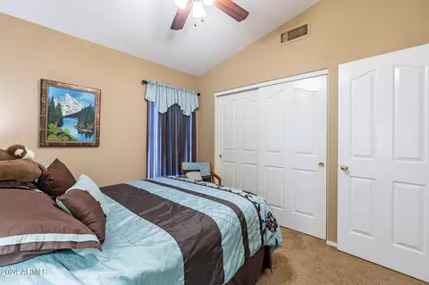 Bedroom - 7137 E Lindner Ave, Mesa, AZ 85209 photo 5 of 8