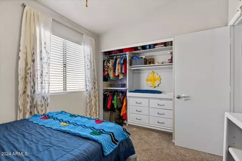 Bedroom - 4309 E Siesta Ln, Phoenix, AZ 85050 photo 5 of 7