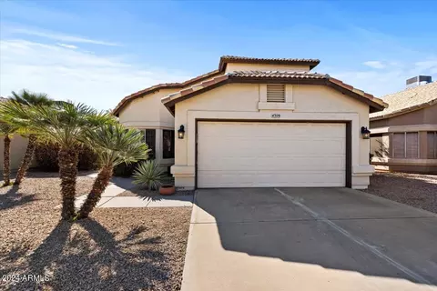 Exterior - 4309 E Siesta Ln, Phoenix, AZ 85050 photo 3 of 9