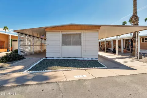 303 S Recker Rd #128, Mesa, AZ 85206