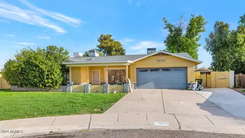 8625 N 40th Dr, Phoenix, AZ 85051