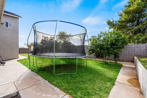 Exterior - 652 N 99th St, Mesa, AZ 85207 photo 5 of 7