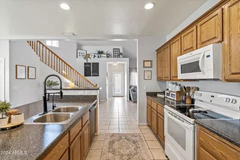 Kitchen - 652 N 99th St, Mesa, AZ 85207 photo 7 of 7