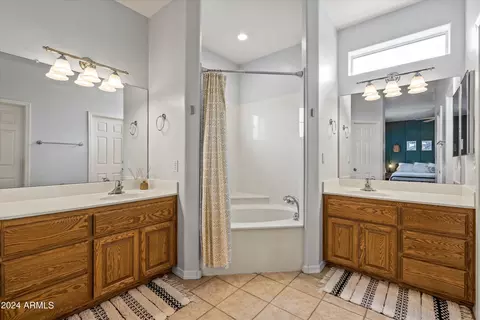Bath - 652 N 99th St, Mesa, AZ 85207 photo 2 of 5