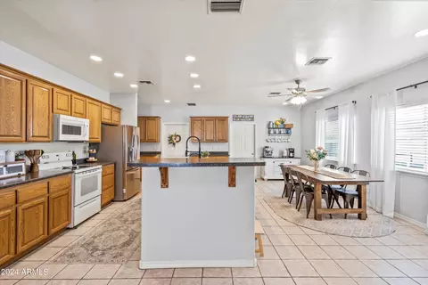 Kitchen - 652 N 99th St, Mesa, AZ 85207 photo 2 of 7