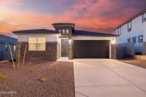 6806 W Molly Ln, Peoria, AZ 85383