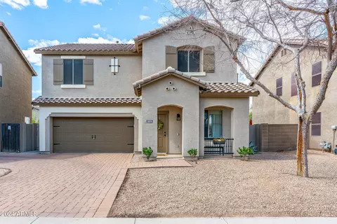 1854 S Falcon Dr, Gilbert, AZ 85295