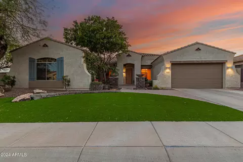 26234 N 45th Dr, Phoenix, AZ 85083