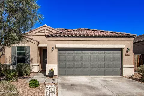 1952 W Yellowbird Ln, Phoenix, AZ 85085