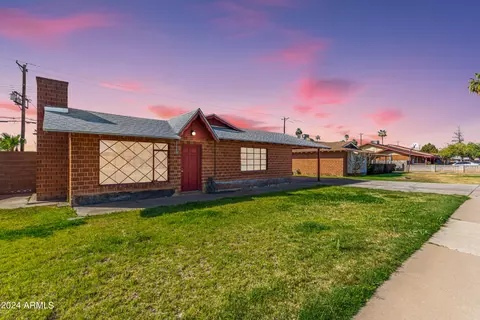 3719 W Rose Ln, Phoenix, AZ 85019