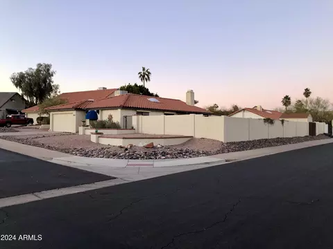 4634 E Buist Ave, Phoenix, AZ 85044 photo 2