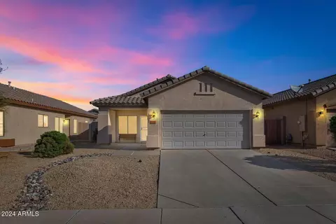 8776 W Paradise Dr, Peoria, AZ 85345