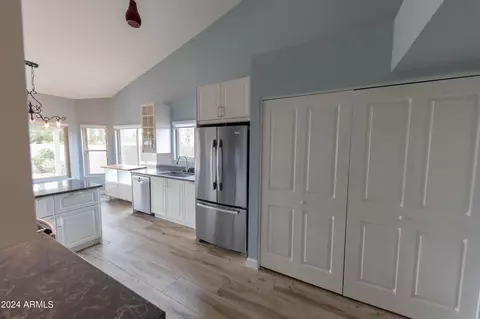 Kitchen - 3801 E Monte Cristo Ave, Phoenix, AZ 85032 photo 8 of 13