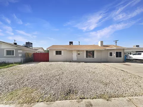 5715 W Roma Ave, Phoenix, AZ 85031