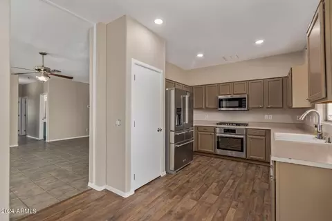 10457 E Flower Ave, Mesa, AZ 85208 photo 7