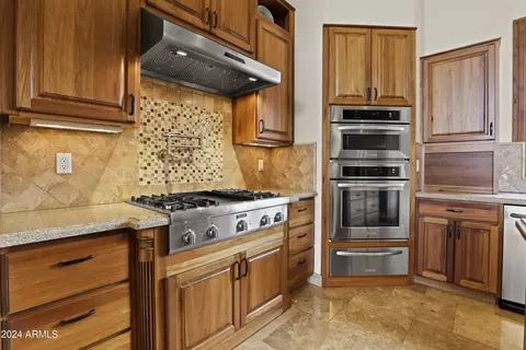 Kitchen - 861 E Highline Dr, Star Valley, AZ 85541 photo 2 of 4