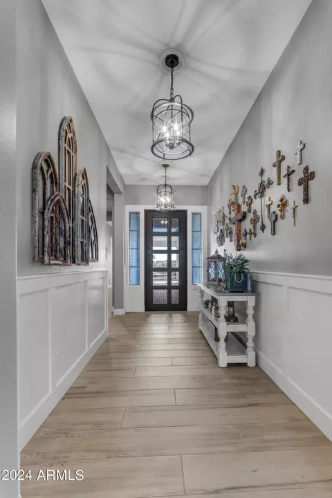 Entry Way - 722 E Ashurst Dr, Phoenix, AZ 85048 photo 1 of 4