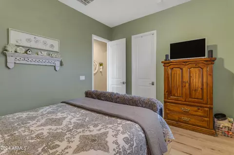 Bedroom - 722 E Ashurst Dr, Phoenix, AZ 85048 photo 5 of 5