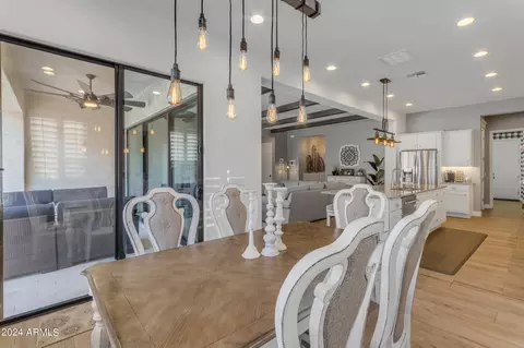 Dining - 722 E Ashurst Dr, Phoenix, AZ 85048 photo 2 of 2