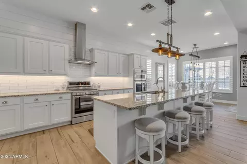 Kitchen - 722 E Ashurst Dr, Phoenix, AZ 85048 photo 3 of 6