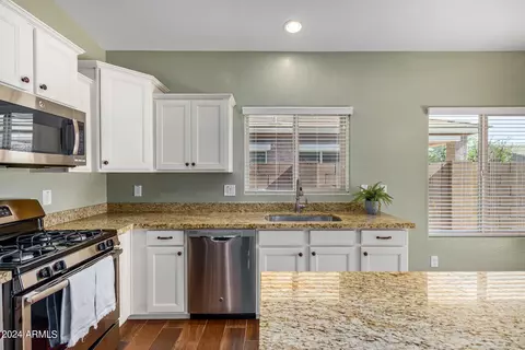 Kitchen - 2735 E Hickory St, Gilbert, AZ 85298 photo 4 of 4