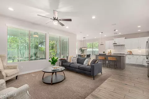 2505 E Donato Dr, Gilbert, AZ 85298 photo 5