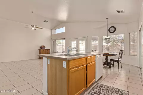 Kitchen - 748 W Moore Ave, Gilbert, AZ 85233 photo 7 of 7