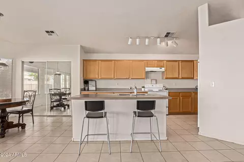 Kitchen - 748 W Moore Ave, Gilbert, AZ 85233 photo 3 of 7