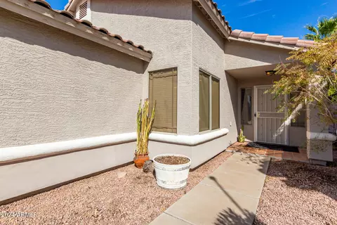 Exterior - 748 W Moore Ave, Gilbert, AZ 85233 photo 4 of 8