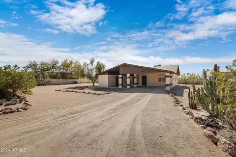 Exterior - 6447 E Rustic Dr, Mesa, AZ 85215 photo 2 of 12