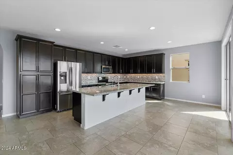 Kitchen - 4288 E Pony Ln, Gilbert, AZ 85295 photo 2 of 6