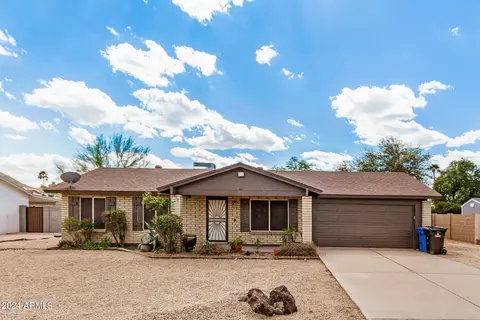 Exterior - 827 E Le Marche Ave, Phoenix, AZ 85022 photo 2 of 11