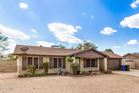 Exterior - 827 E Le Marche Ave, Phoenix, AZ 85022 photo 3 of 11