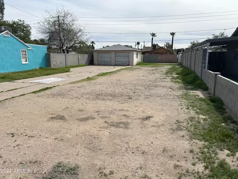 1915 W Monte Vista Rd #15, Phoenix, AZ 85009