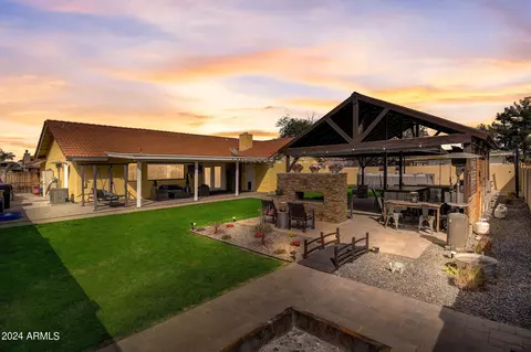 1905 E Juniper Cir, Mesa, AZ 85203 photo 2