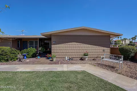 9930 W Palmeras Dr, Sun City, AZ 85373