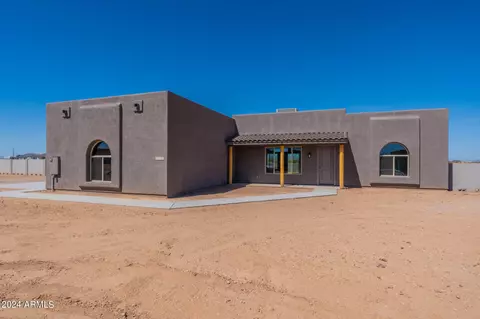 23008 W Peakview Rd, Wittmann, AZ 85361