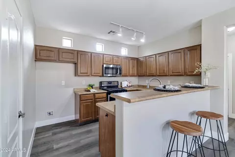 Kitchen - 2918 S Cole Dr, Gilbert, AZ 85295 photo 1 of 3