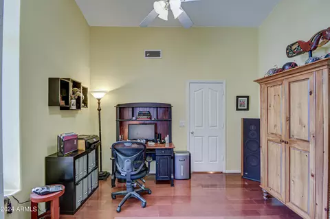 4370 E Abraham Ln, Phoenix, AZ 85050 photo 6
