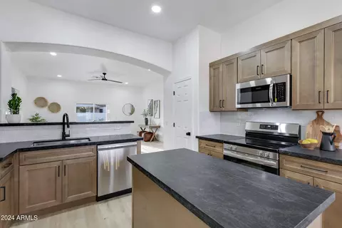 Kitchen - 434 S Gibson St, Gilbert, AZ 85296 photo 2 of 4