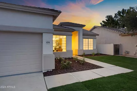 Exterior - 434 S Gibson St, Gilbert, AZ 85296 photo 10 of 17