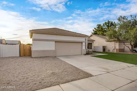 Exterior - 434 S Gibson St, Gilbert, AZ 85296 photo 2 of 17
