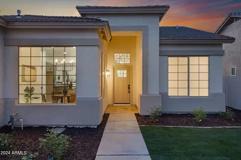 Exterior - 434 S Gibson St, Gilbert, AZ 85296 photo 11 of 17