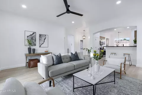 Living - 434 S Gibson St, Gilbert, AZ 85296 photo 2 of 3