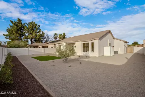 Exterior - 434 S Gibson St, Gilbert, AZ 85296 photo 5 of 17
