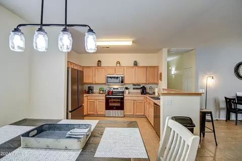 Kitchen - 5567 E Haven Ave, Florence, AZ 85132 photo 2 of 5