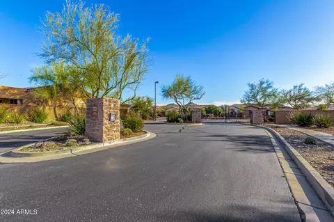 View/Area - 31711 N 15th Dr, Phoenix, AZ 85085 photo 2 of 16