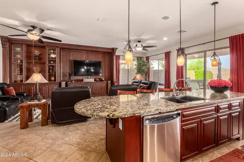 Kitchen - 31711 N 15th Dr, Phoenix, AZ 85085 photo 6 of 7