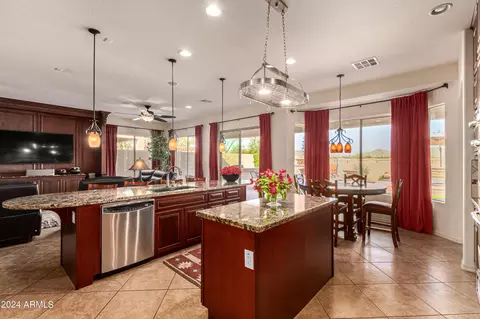 Kitchen - 31711 N 15th Dr, Phoenix, AZ 85085 photo 2 of 7